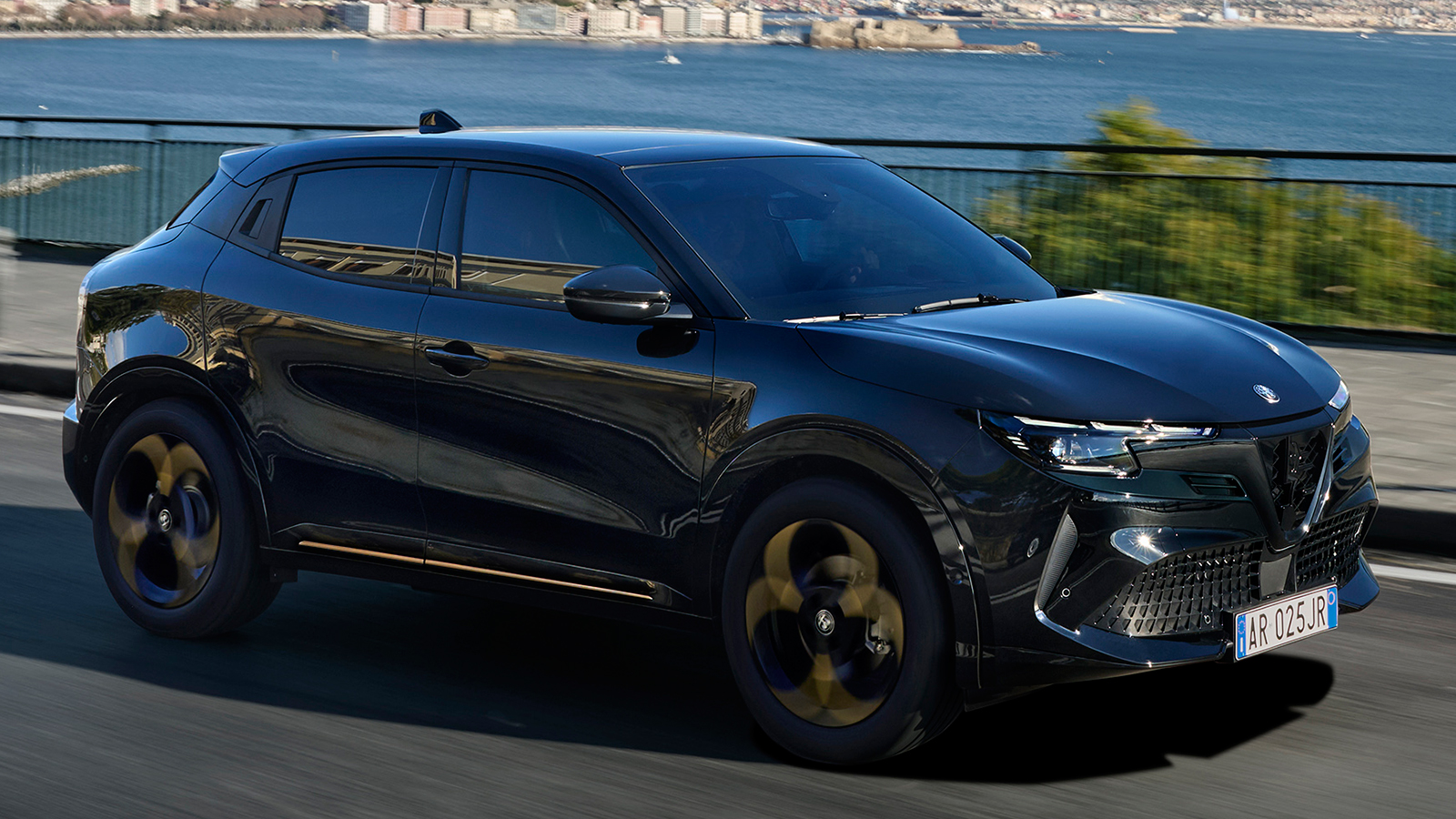 Αυτές είναι οι τιμές της Alfa Romeo Junior Intensa στην Ελλάδα